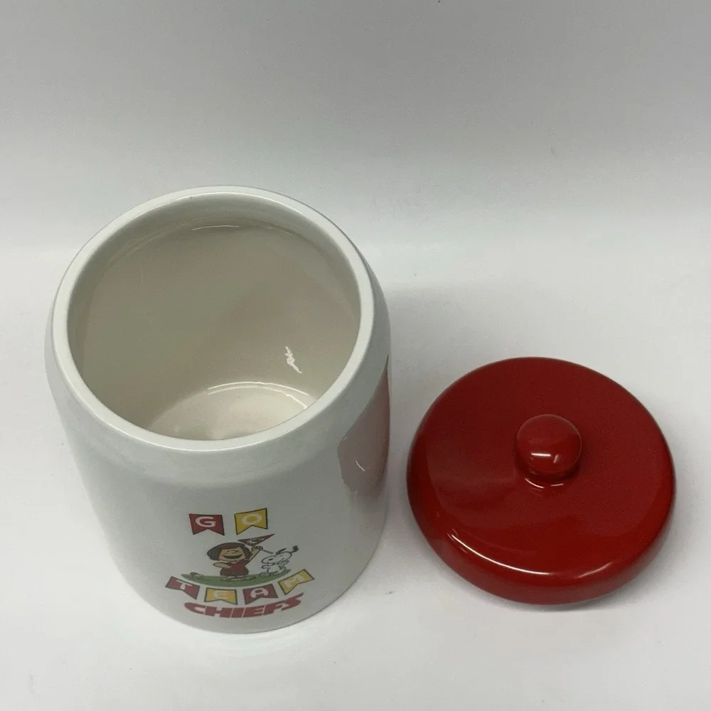Kansas City Cheifs  Peanuts NFL  Canister Cookie Jar The Memory‎ Co Ceramic NEW